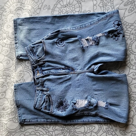 Hollister Ultra High Rise Embroidered Dad Jeans Size 1R/25 Women's Juniors - Picture 8 of 16